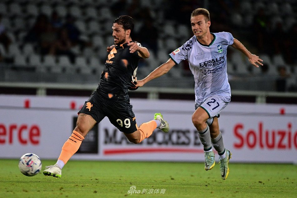 他们用实际 他们用实际