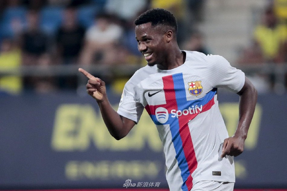 樊振东的发 樊振东的发